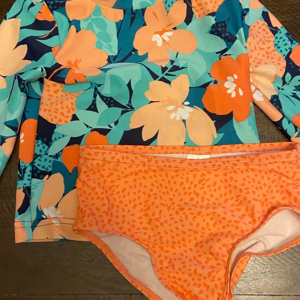 Swimsuit bundle - Picture 3 of 4